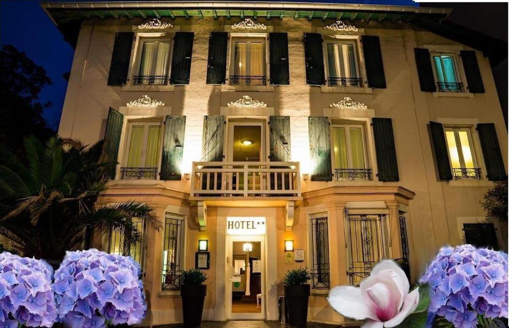 Hotel Val Flores Logis Биарриц Экстерьер фото